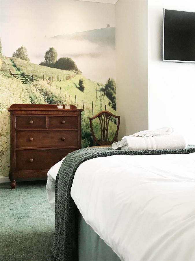 The Queen'S Head At Broad Chalke Hotel Eksteriør billede